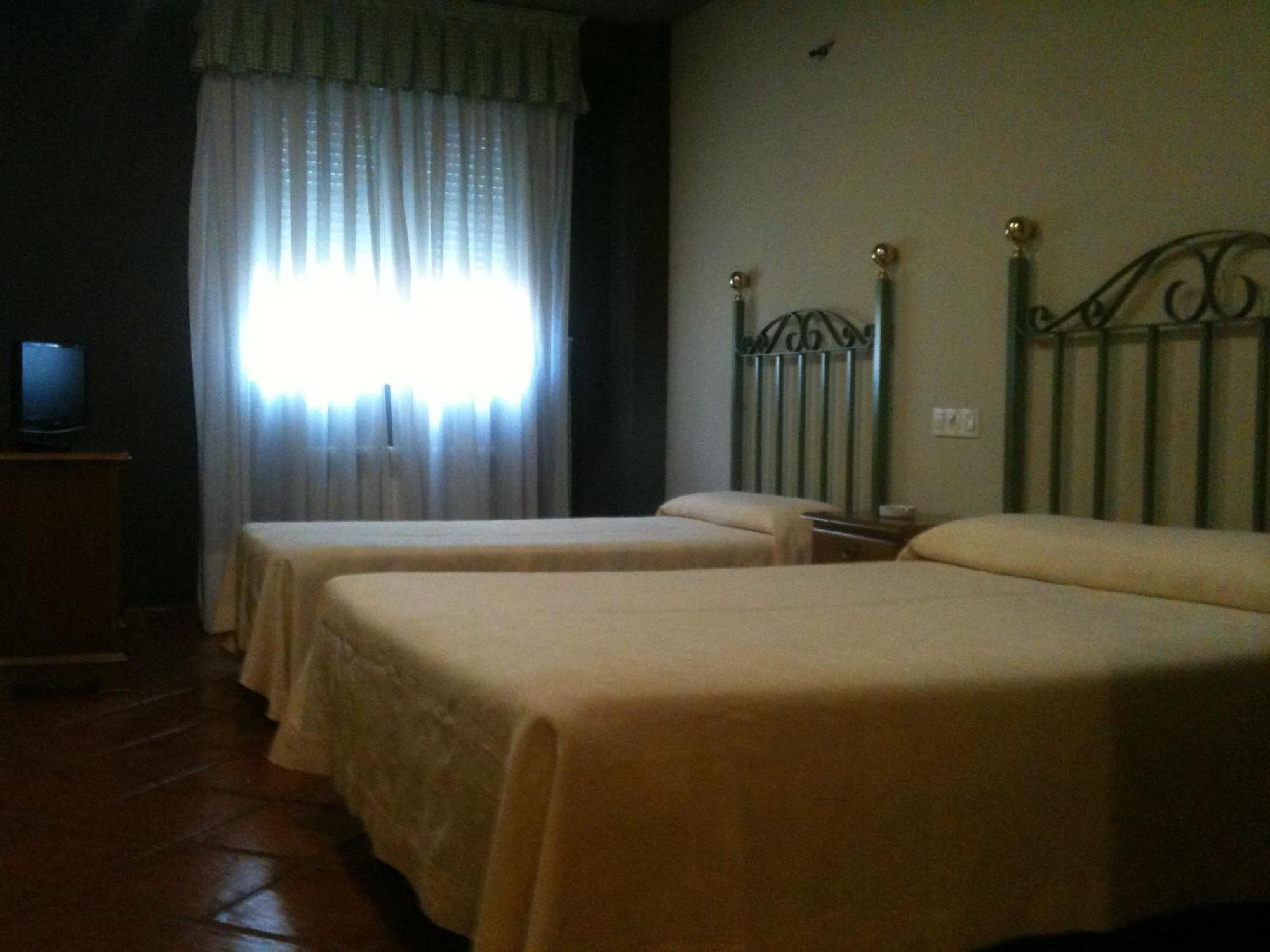 Hotel El Balcon Avilés Zewnętrze zdjęcie